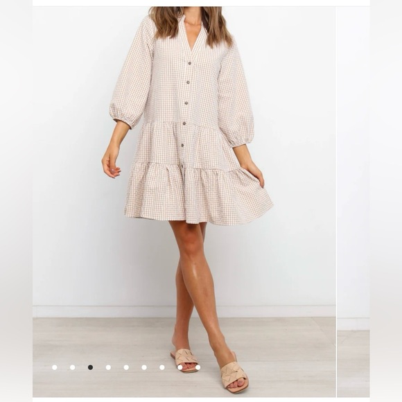Petal and Pup Daria dress in beige M/L - Picture 1 of 1